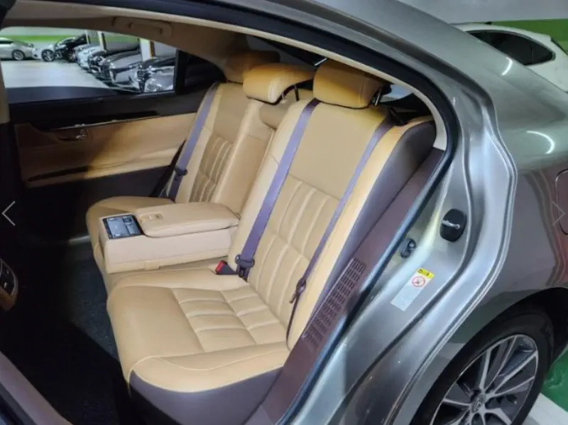 Lexus ES300h
