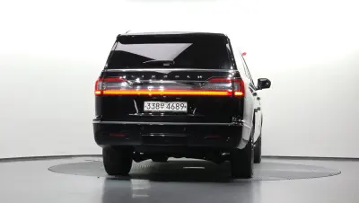 Lincoln Navigator