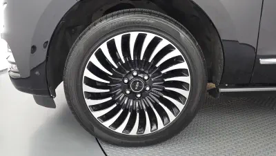 Lincoln Navigator