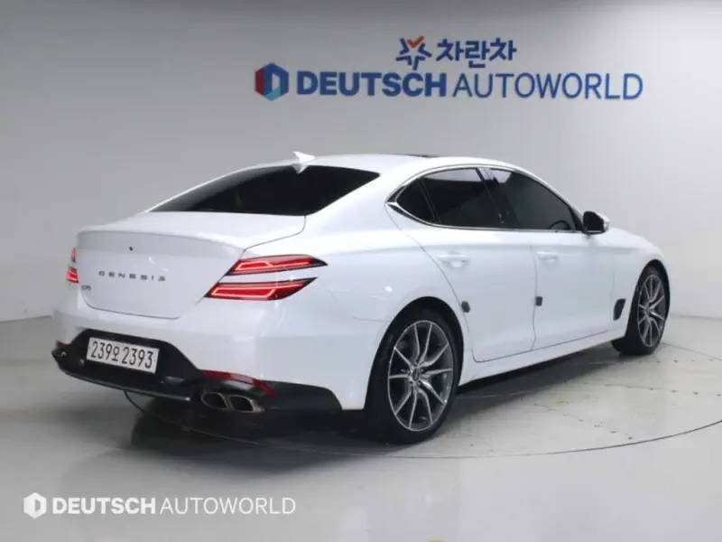 Genesis G70