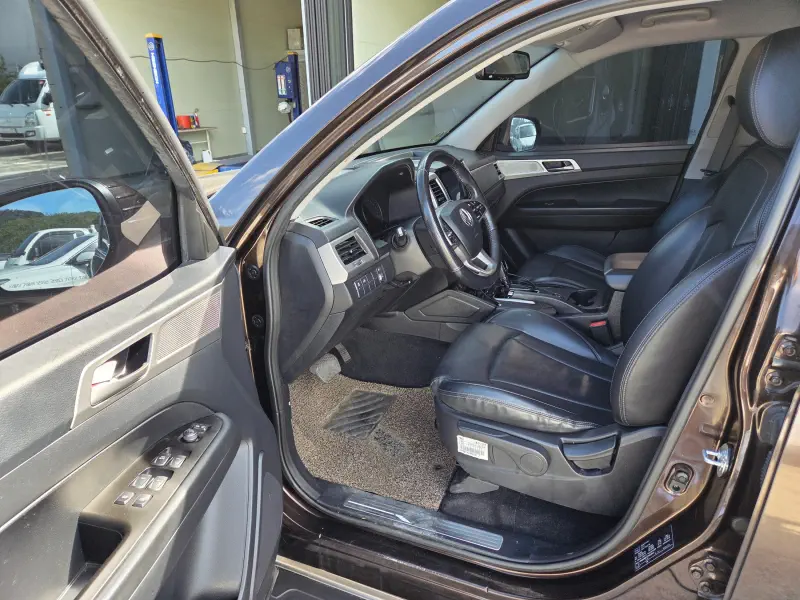 SsangYong Rexton Sports
