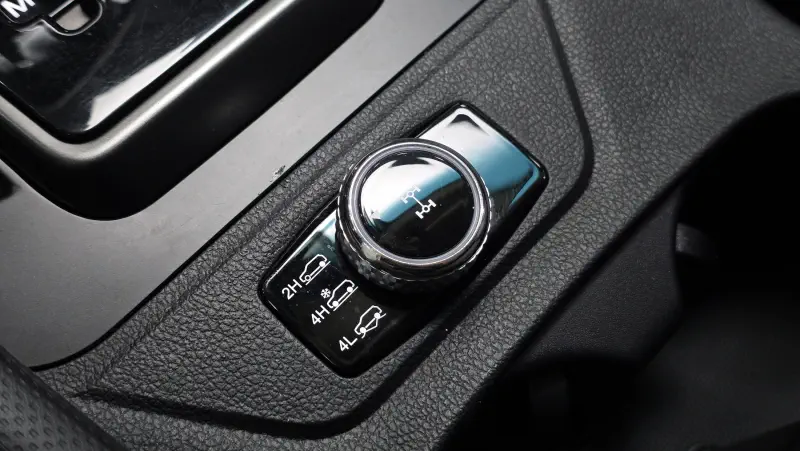 SsangYong Rexton Sports Khan