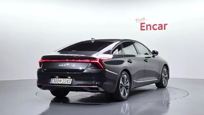 Kia K8
