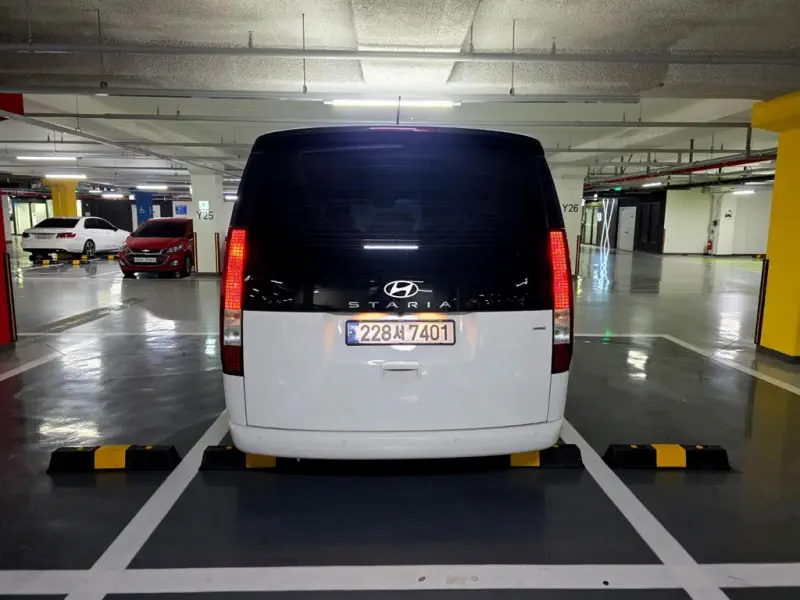 Hyundai Staria