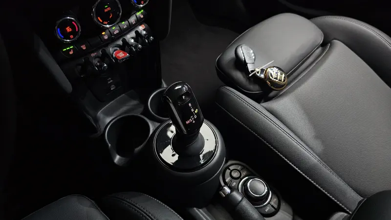 MINI Hatch