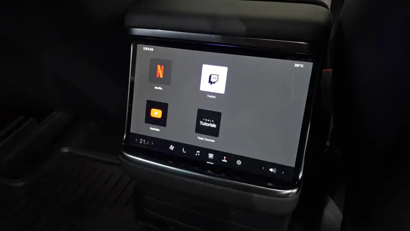 Tesla MODEL X