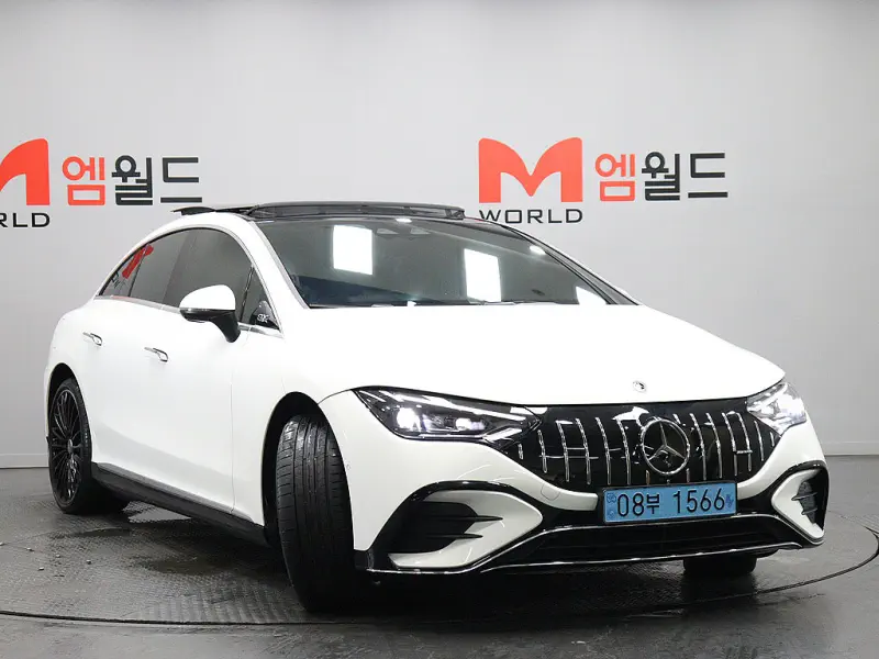 Mercedes-Benz EQE