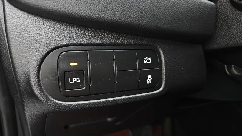 Kia Carens