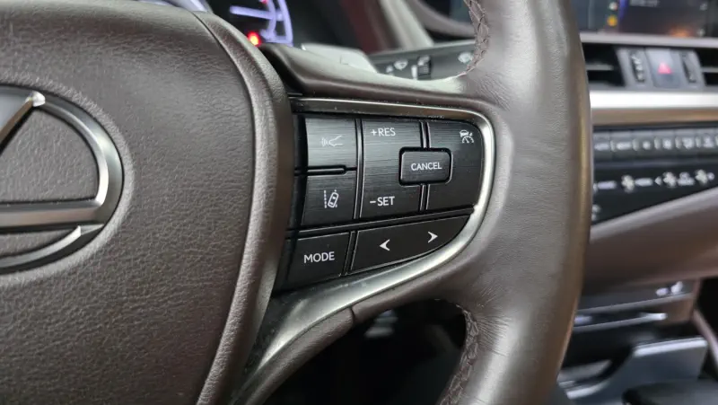 Lexus ES300h