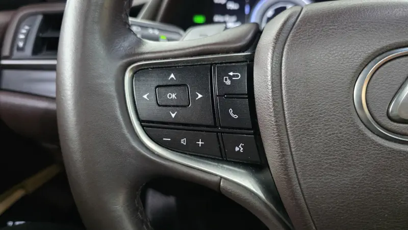 Lexus ES300h