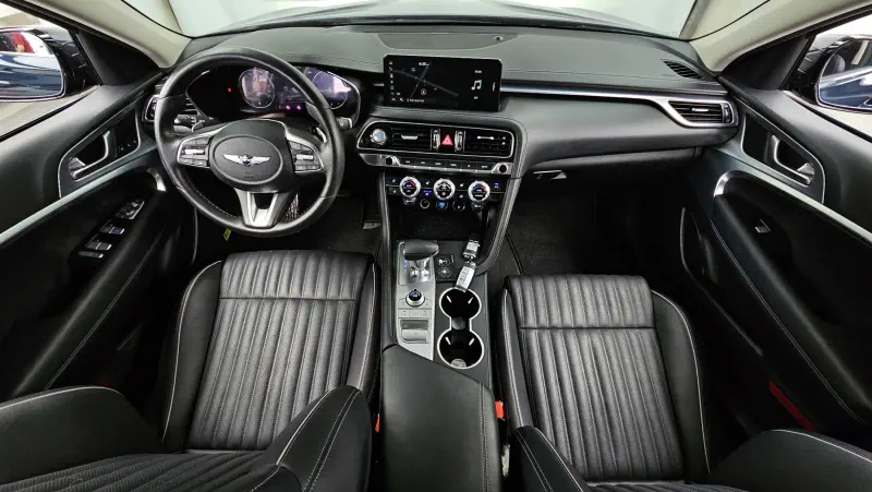 Genesis G70