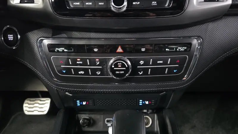 SsangYong Rexton Sports Khan