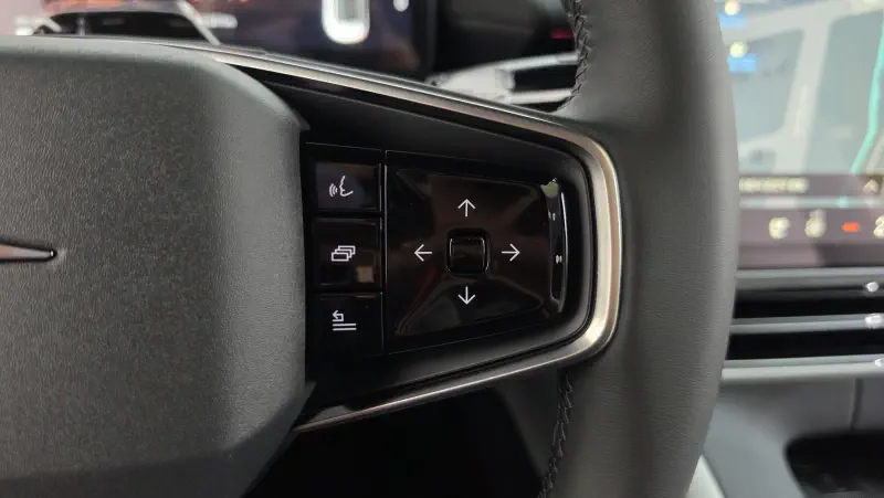 Polestar 4