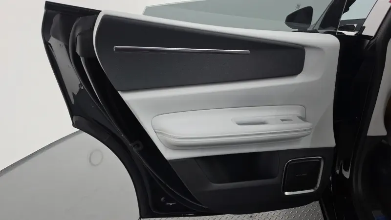 Polestar 4