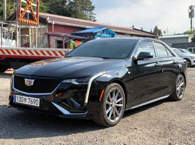 Cadillac CT4