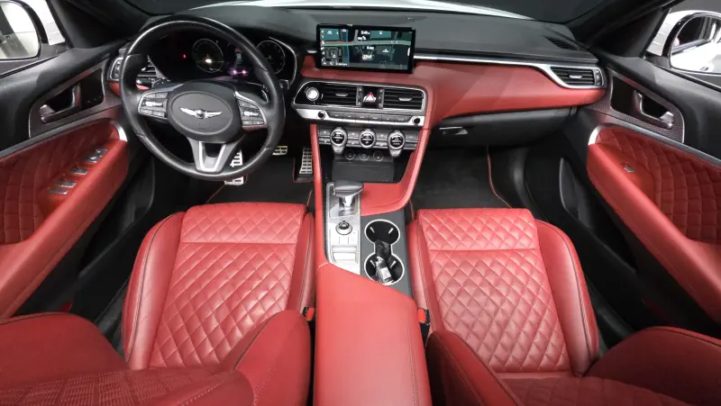 Genesis G70