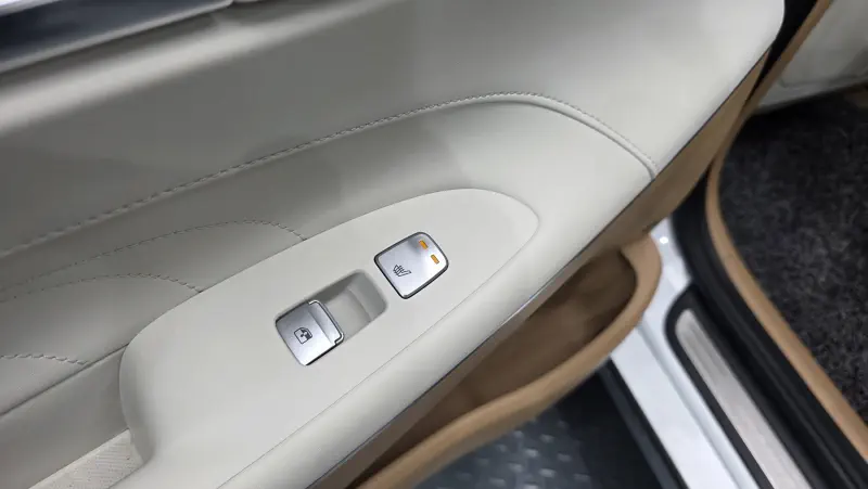 Купить Hyundai Grandeur Busan из Кореи
