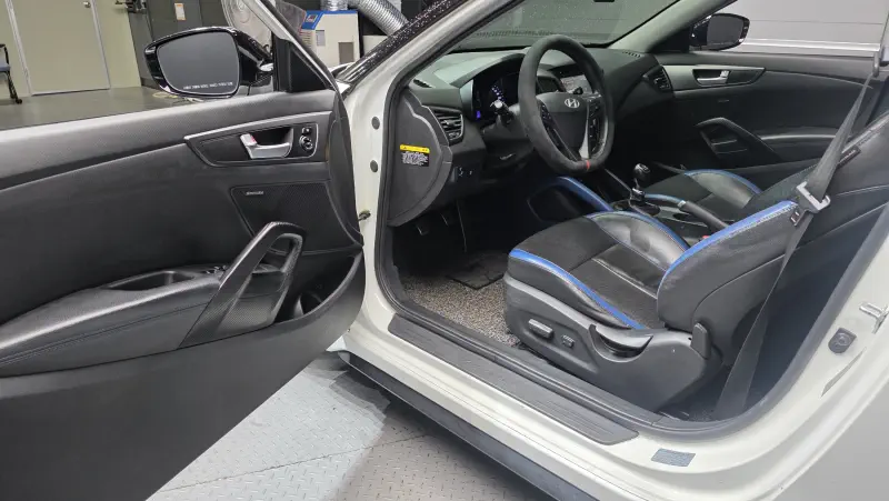 Hyundai Veloster