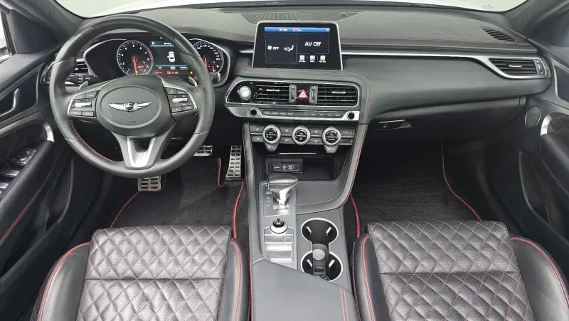 Genesis G70