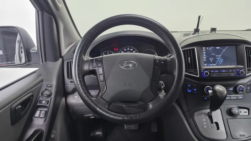 Hyundai Grand Starex