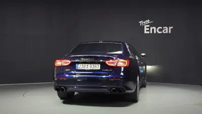 Maserati Quattroporte