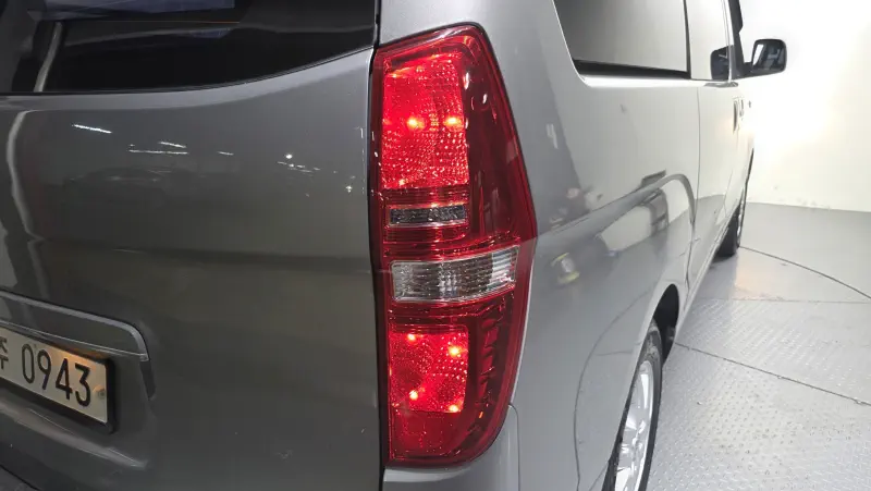 Hyundai Grand Starex