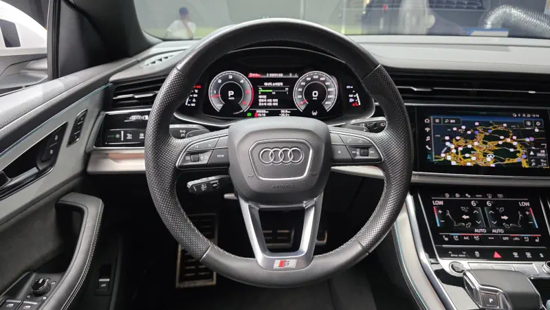 Audi Q8