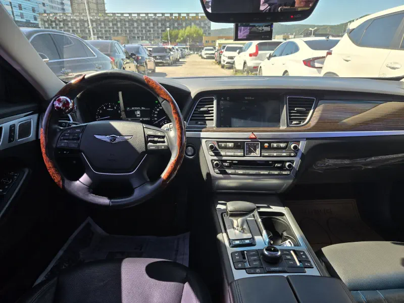 Genesis G80