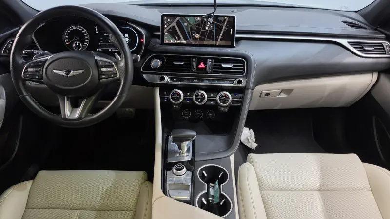 Genesis G70
