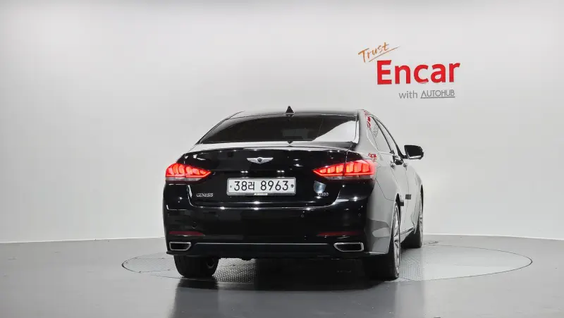Hyundai Genesis