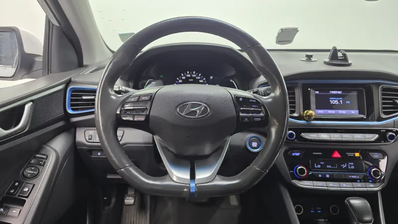 Hyundai Ioniq