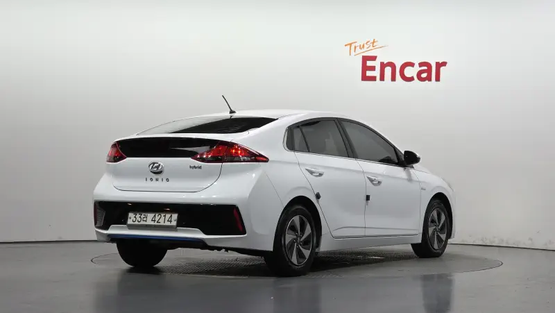 Hyundai Ioniq