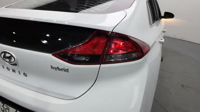 Hyundai Ioniq