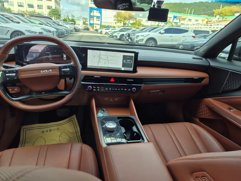 Kia K8