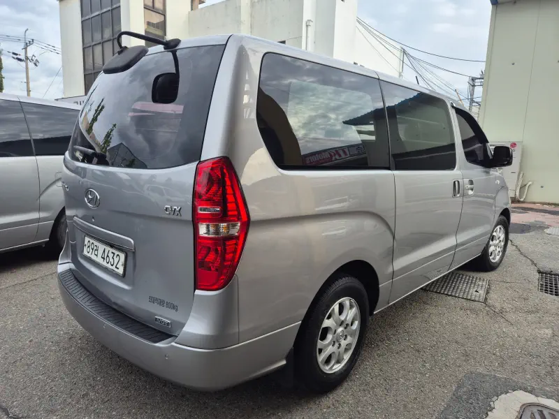 Hyundai Grand Starex