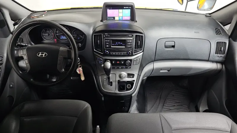 Hyundai Grand Starex
