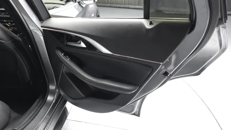 Infiniti Q30