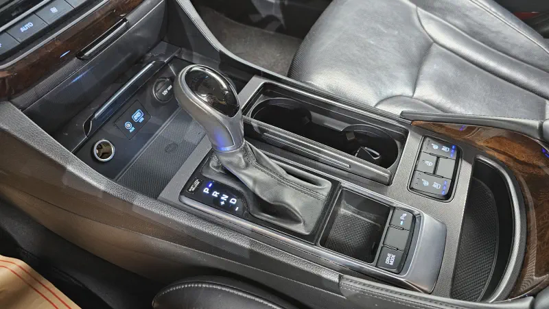 Hyundai Aslan