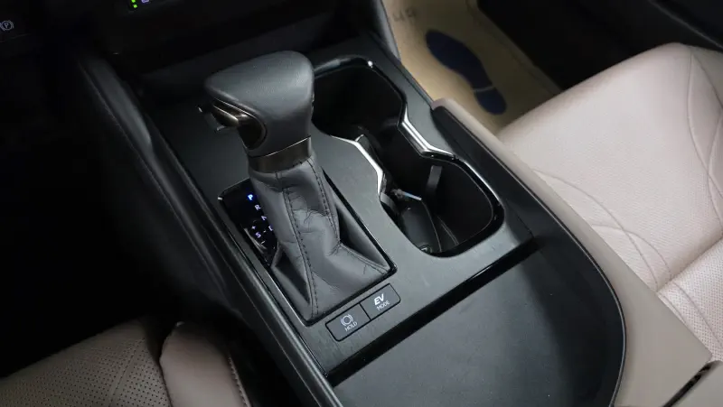 Lexus ES300h