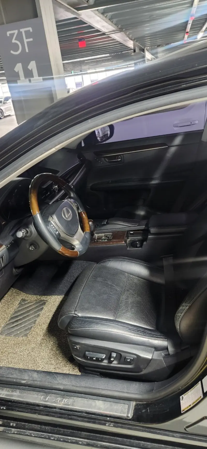 Lexus ES300h