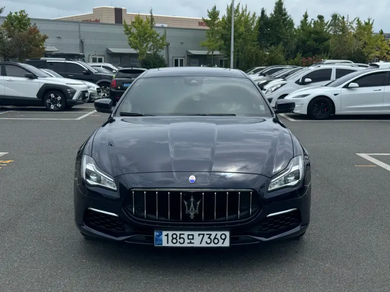 Maserati Quattroporte