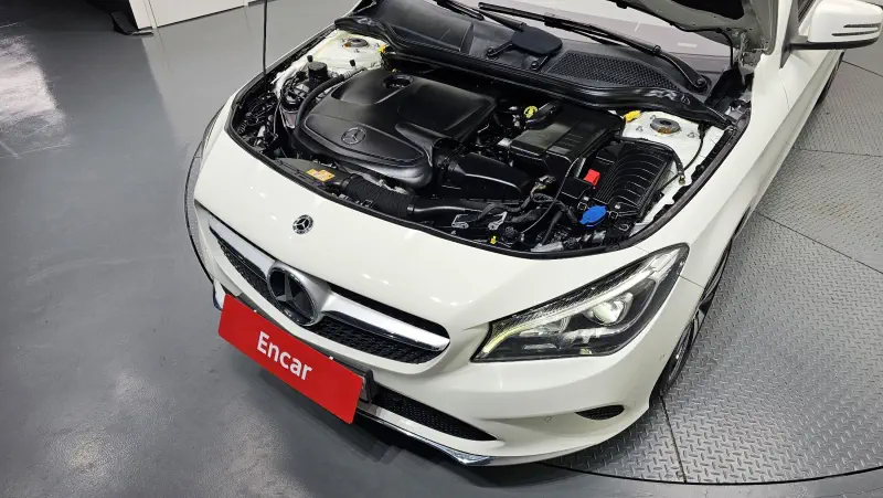 Mercedes-Benz CLA-Class