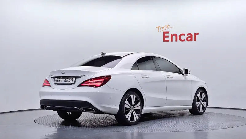 Mercedes-Benz CLA-Class