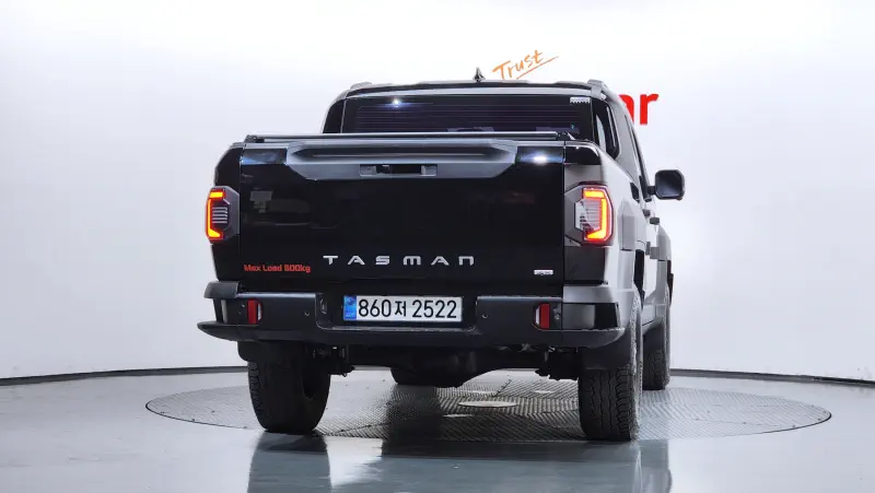Kia Tasman