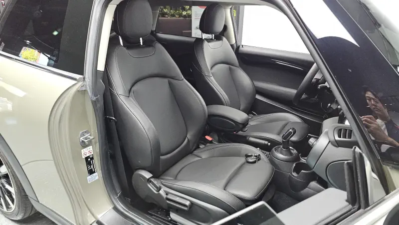 MINI Hatch