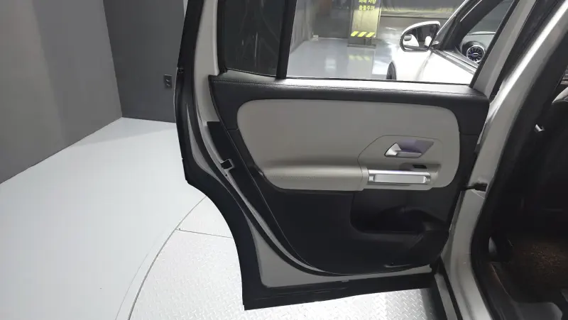 Mercedes-Benz GLB-Class