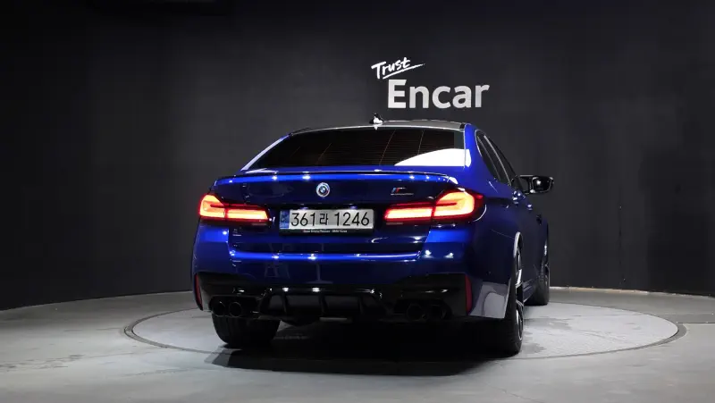 BMW M5