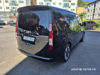 Hyundai Staria