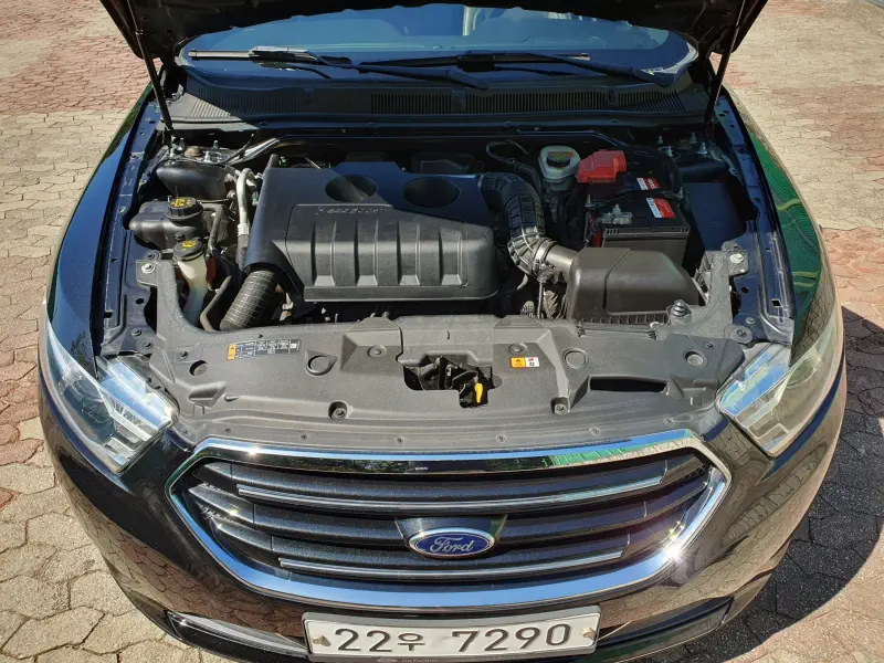 Ford Taurus