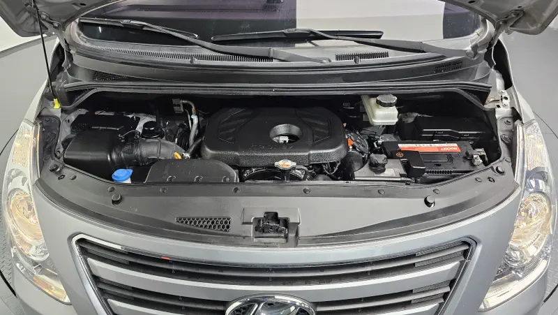 Hyundai Grand Starex